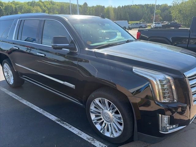 cadillac escalade esv 2017 1GYS4KKJ8HR131807 image cadillac escalade esv 2017 1GYS4KKJ8HR131807 image